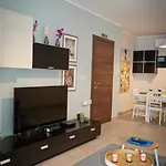 Apartment Convenient 3br Near Bus Terminus