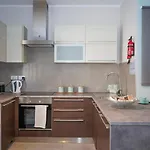 Convenient 3br Near Bus Terminus