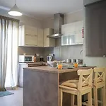 Apartment Convenient 3br Near Bus Terminus St. Paul's Bay