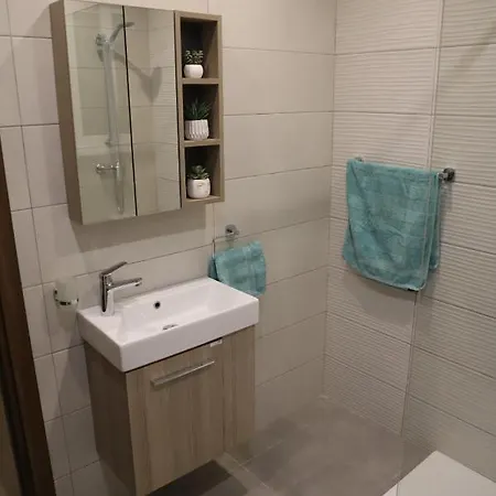 Comfort And Convenience Flat 4 Dad's Court * セント・ポールズ・ベイ