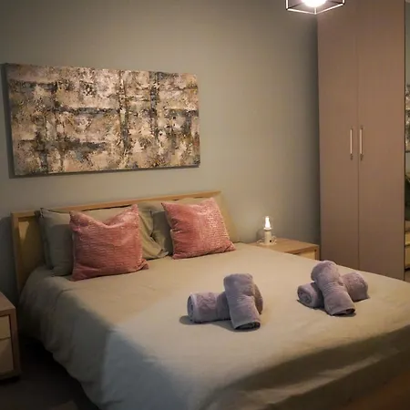 Apartament Comfort And Convenience Flat 4 Dad's Court