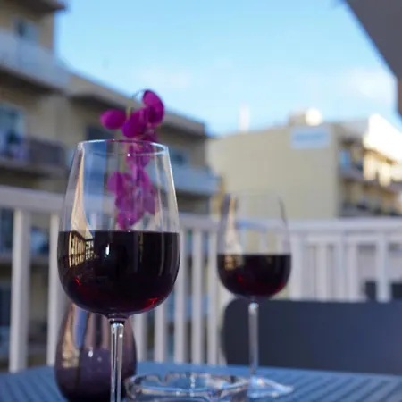 Apartament Comfort And Convenience Flat 4 Dad's Court