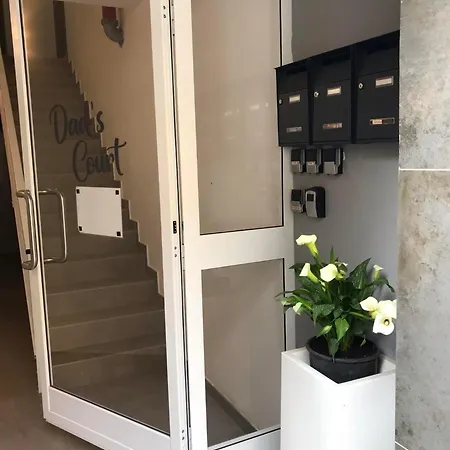 Апартаменты Convenient 3br Near Bus Terminus Сент-Полс-Бей