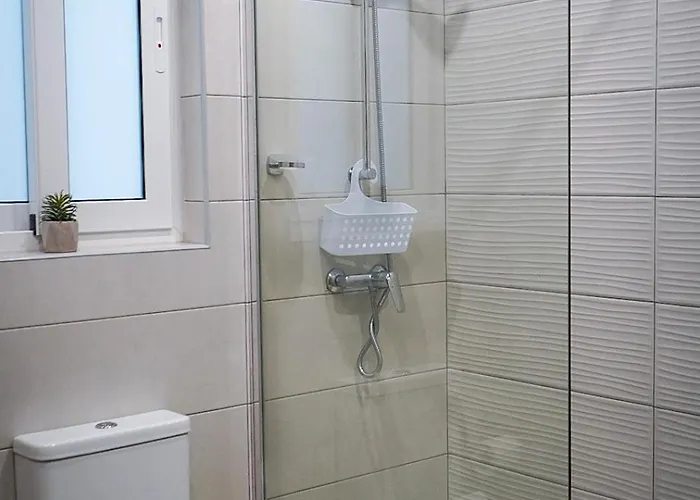 Convenient 3br Near Bus Terminus