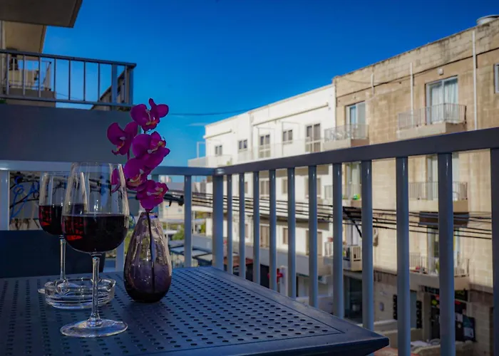 Апартаменты Comfort And Convenience Flat 4 Dad's Court Сент-Полс-Бей