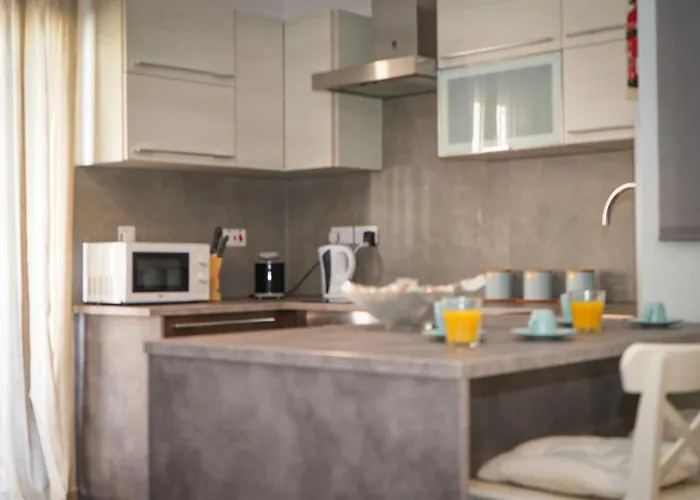 Апартаменты Comfort And Convenience Flat 4 Dad's Court